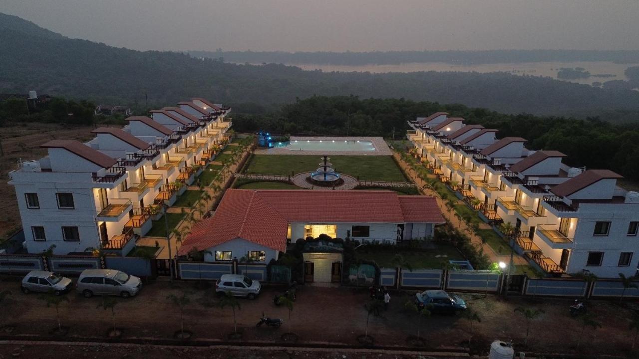 Baywatch Resort Bhogave Beach Vengurla Exterior foto